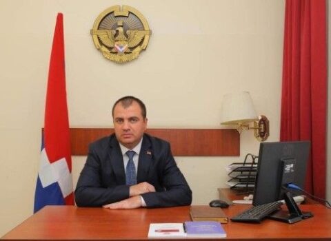 Separatçılar İrəvanda fövqəladə iclas keçirdi – Olmayan parlamentə “sədr” seçdilər