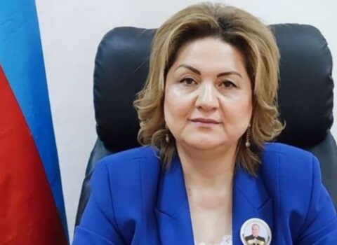 İşdən çıxarılan məktəb direktorunun “ürəyi getdi”