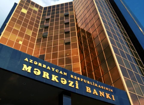 AMB bu banklara icrası məcburi sərəncamlar verdi