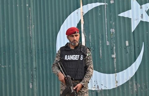 Pakistan Hindistanın hərbi bazalarına HÜCUM ETDİ – Şiddətli döyüşlər gedir