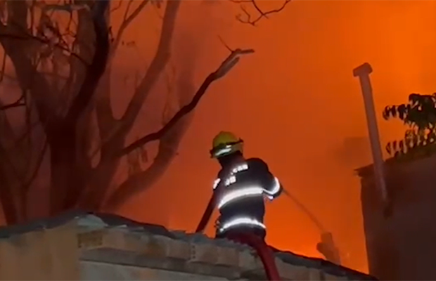 Bakıda güclü yanğın – Sakinlər təxliyə edilir- (Video)