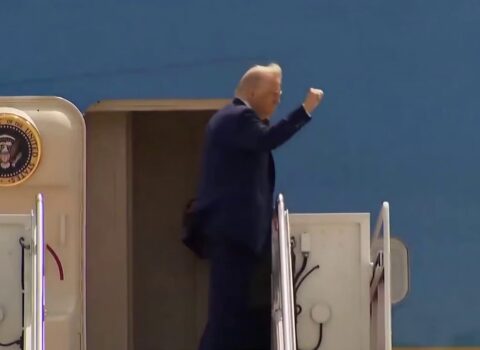 Tramp prezident kimi ilk xarici səfərinə başlayır – Bu ölkəyə gedir