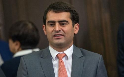 Ermənistan parlamentində vitse-spiker deputatla dalaşdı