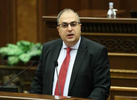 Bakı ilə sülh danışıqları davam edir? – Vardanyan suala elə cavab verdi ki…