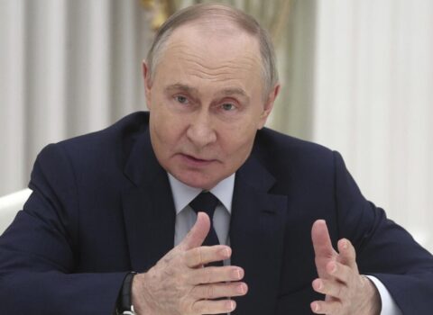 Putin etiraf etdi: “Amerika prezidenti mənim evimdə olub”