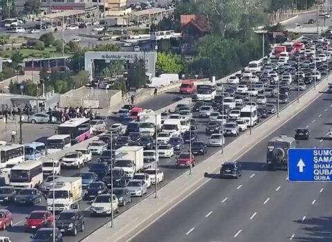 Bakının tıxaclı yolları açıqlandı – SİYAHI