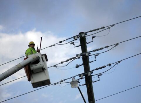 Beyləqanda 66 yaşlı kişi elektrik dirəyindən yıxılaraq öldü