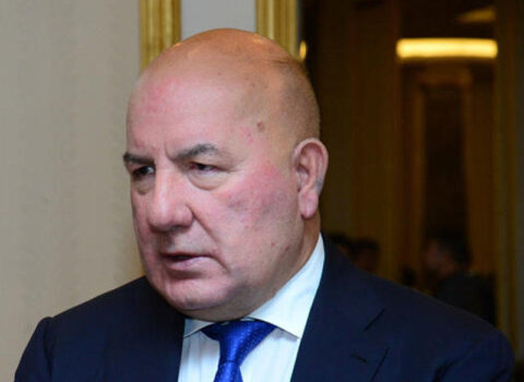 Elman Rüstəmov bu qədər maaş alacaq