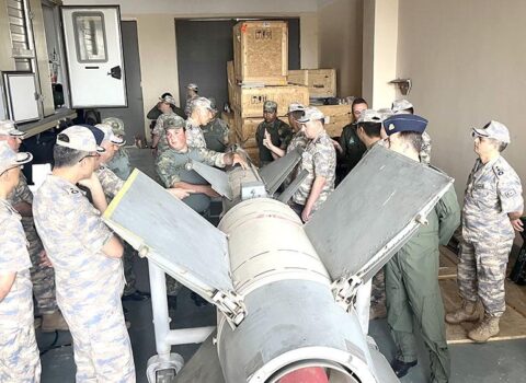 Türkiyəli prorektor Azərbaycanın döyüş gəmilərinə baxdı – FOTOLAR
