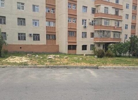 Bakıda qanunsuz yerləşdirilmiş köşk söküldü – Video