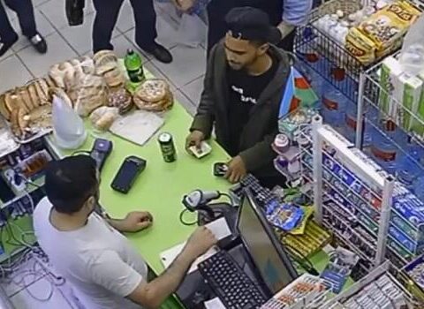 Əcnəbilərin Bakıda mağazada dələduzluğu şok etdi – Video