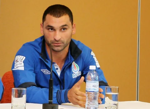 Mahir Şükürov ailə qurur