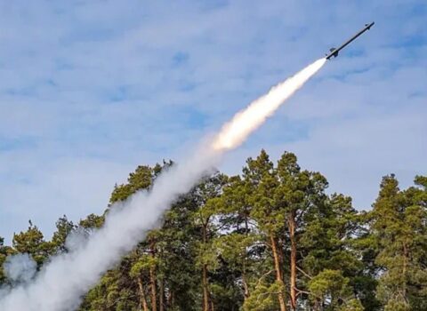 İran yeni ballistik raketini sınaqdan keçirdi – Elə bir özəlliyi var ki…