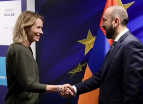 Mirzoyan onunla sülh müqaviləsindən danışıb