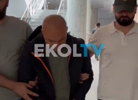 İki uşağın gözü önündə atasını döyən şəxs həbs olundu – Qandallı VİDEO