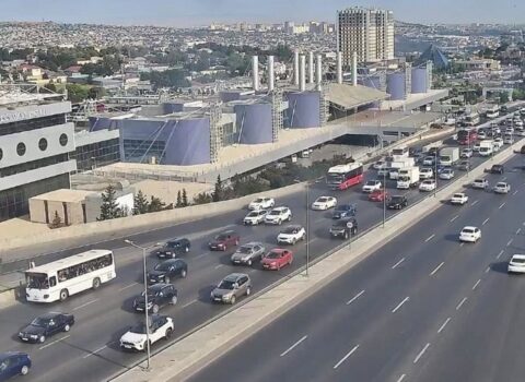 Bakının bir sıra yollarında tıxac yarandı
