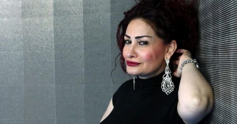 Efirdə DAVA düşdü: müğənni həmkarının üstünə “hücum çəkdi” – VİDEO