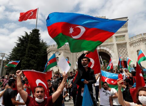 İranda təşviş: azərbaycanlılar silah istəyir! – Yeni müharibə başlaya bilər