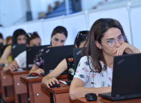 70 minə yaxın namizəd MİQ imtahanı verəcək