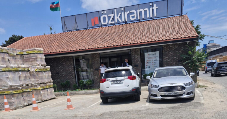 Bakıda “Özkirəmit” qanunsuz parking yaradıb – FOTO