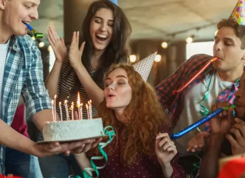 40 yaşda ad gününü keçirmək olmaz: İslam dini bununla bağlı nə deyir? 