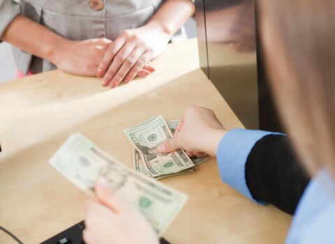 Xarici maliyyə mənbələri ilə bağlı bank əməliyyatları sərtləşdirilir