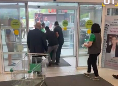 Supermarketdə qaz sızması baş verdi: Azı 9 nəfər zəhərləndi – VİDEO