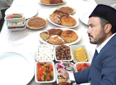 Ailələr üçün maddi yükə çevrilən ehsan: Dini öhdəlik, yoxsa sosial məcburiyyət?