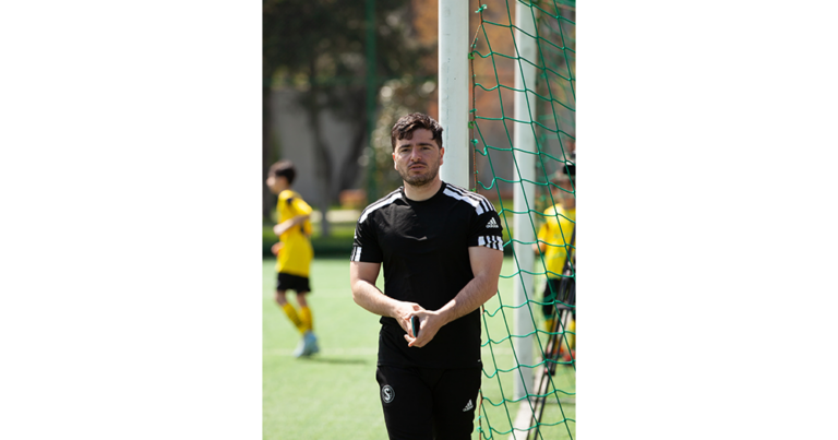 “Qarabağ”a tam heyətlə transfer olunan “Səbail”in baş məşqçisi ilə bağlı MARAQLI FAKT