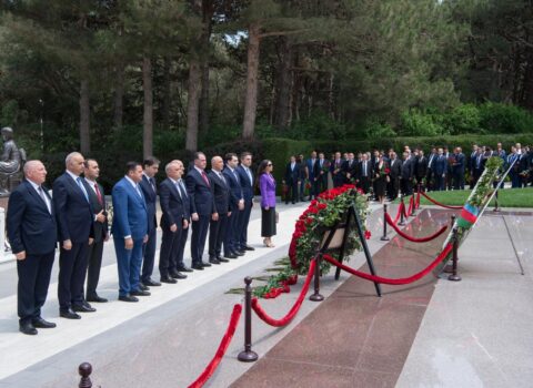 ADSEA rəhbərliyi Ümumilli Lider Heydər Əliyevin xatirəsini yad etdi