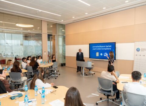 Medianın İnkişafı Agentliyi tərəfindən Azərbaycan milli mətbuatının 150 illik yubileyi çərçivəsində seminarlara başlandı