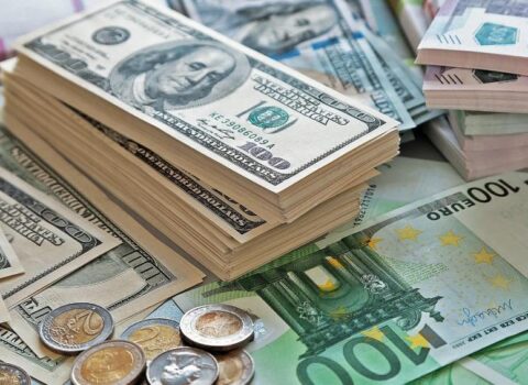 Azərbaycanda avro bahalaşdı – Növbə dollarındır?
