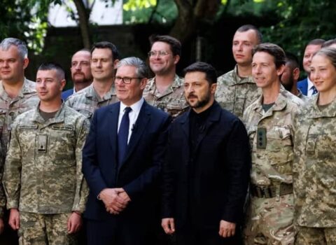 SON DƏQİQƏ: Britaniya Ukrayna ilə bağlı QƏRAR VERDİ