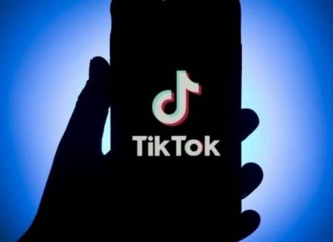 Azərbaycanda uşaqlara TikTok qadağası gündəmdə – Rəsmi təklif verildi