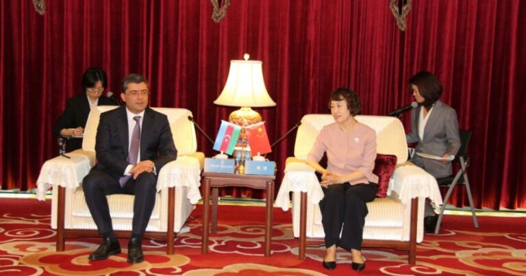 Azərbaycan nümayəndə heyəti Çinə getdi – FOTO