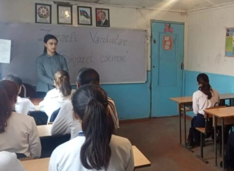 Məktəbdə təhlükəli vəziyyət: ŞAGİRDLƏR TƏXLİYƏ EDİLDİ