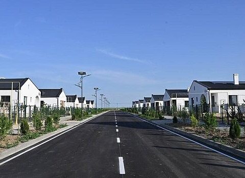 Növbəti köç karvanı Kəngərli kəndinə çatdı
