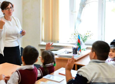Azərbaycanda dərs ilinin başlama və bitmə tarixi dəyişir?