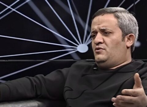 “1 qəpiklik olmayan mahnılarımla bilirsən, nə qədər pul işləmisən?”