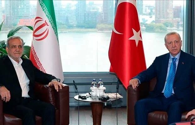 Ərdoğan Pezeşkiyanla danışdı: Nələr müzakirə edilib?