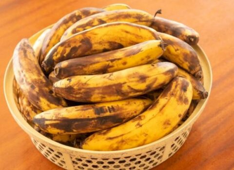 Qaralmış banan daha faydalıdır, yoxsa sarı? – Mütəxəssislər açıqladı