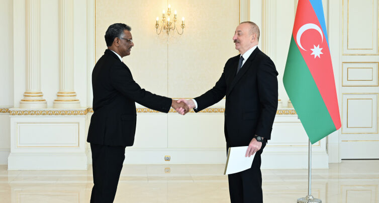 İlham Əliyev Sudanın yeni səfirinin etimadnaməsini qəbul etdi