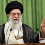 Xameneinin iqamətgahı belə vurulub – Video