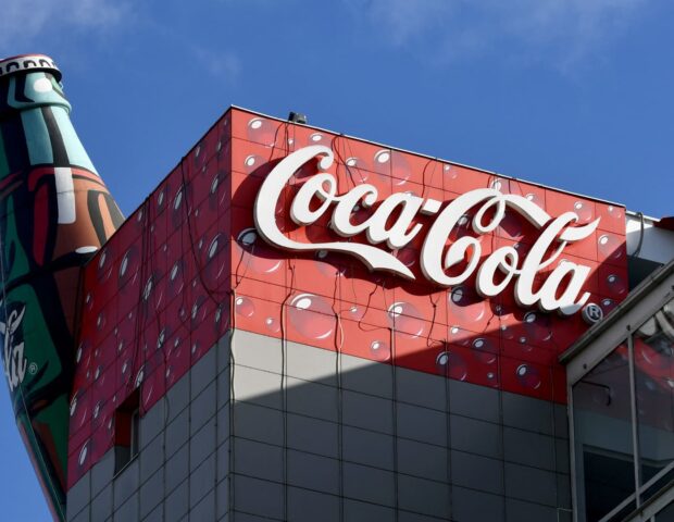 Tramp Coca-Cola ilə bağlı QƏRAR: ABŞ-da içki belə istehsal olunacaq