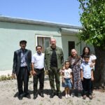 İlham Əliyevin Xocalı sakininin evində səmimi söhbəti – VİDEO