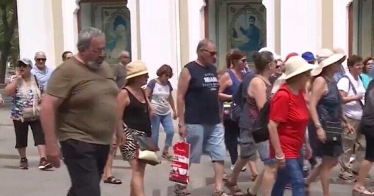 Bakıya gələn rusiyalı turistlər nələr danışdı? – VİDEO