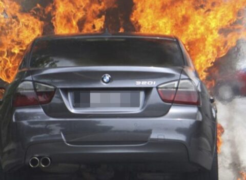 Bakıda BMW yandı – VİDEO