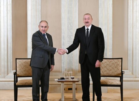 Liderlər bu məsələləri müzakirə ediblər