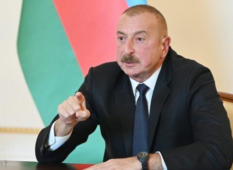 SİRLƏR AÇILIR: Moskva Əliyevin bu siyasətindən QORXUR 