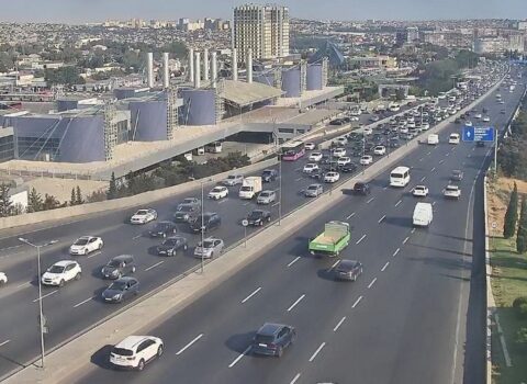 Bakının bəzi yollarında sıxlıq müşahidə olunur